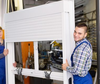 Comment choisir un artisan qualifié pour l’installation de vos volets à Valence ?