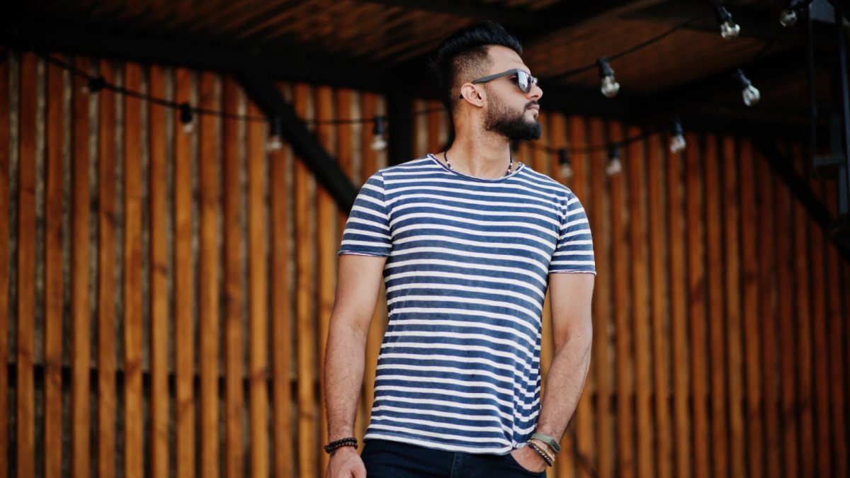 Découvrez la marinière homme : un classique revisité pour le vestiaire masculin
