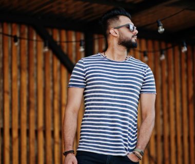 Découvrez la marinière homme : un classique revisité pour le vestiaire masculin