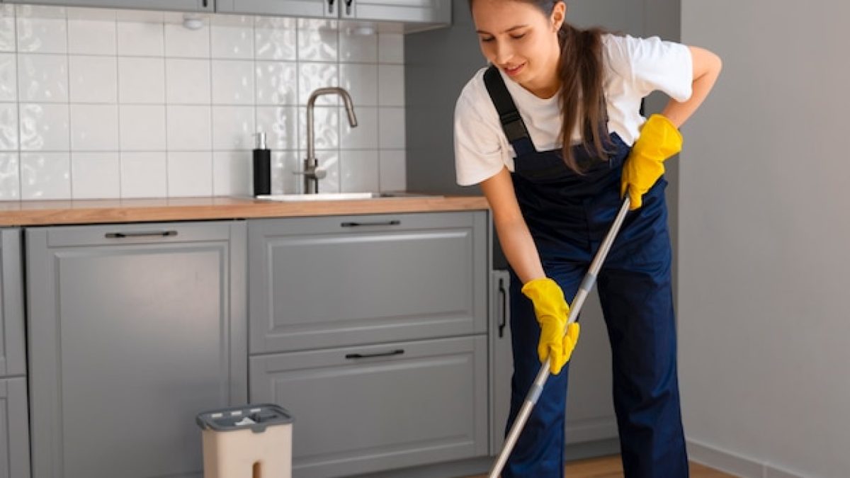 Services à domicile : comment choisir le bon prestataire pour votre ménage ?