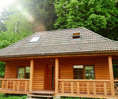 Pourquoi choisir un constructeur de chalet clé en main ?