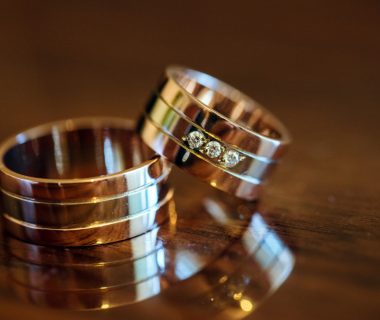 La bague Trinity : trois ors et une symbolique intemporelle